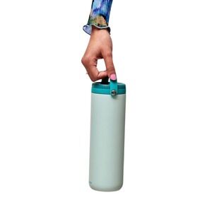 Willow Portable Breast Milk Cooler Teal 16 Ounces 3-4 Pumping Sessions 24 Hours